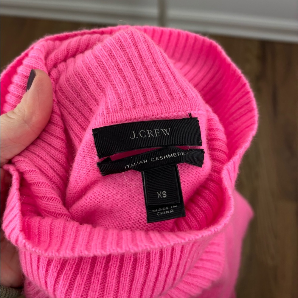 J Crew Pink Turtleneck Sweater 100% Cashmere XS - Picture 3 of 5